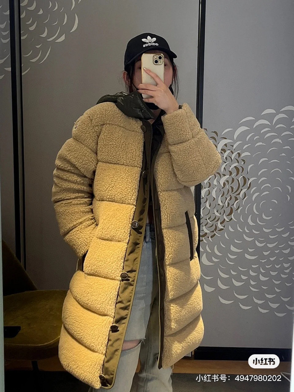 Moncler Down Jacket Wmns ID:20221026-81